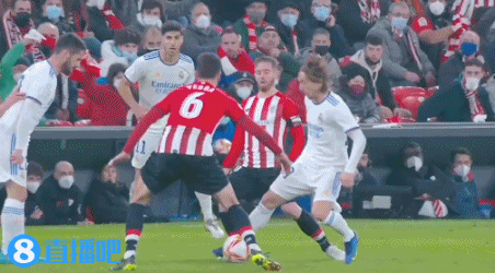 凯恩：点球判罚非常严厉，这样的胜利会给我们带来额外的信心