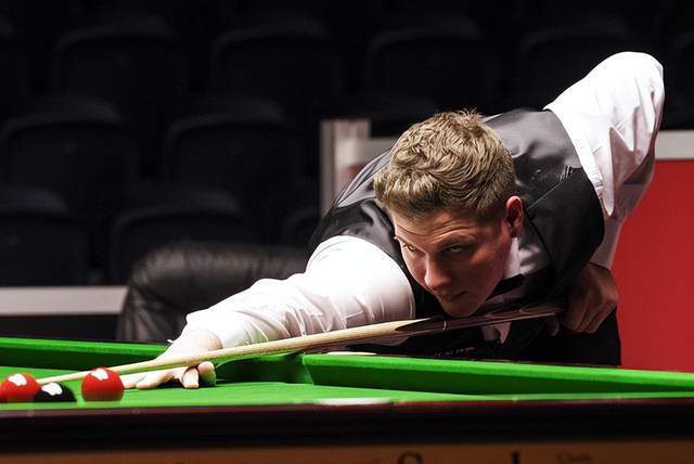 延续状态！基昂特·乔治三分7中4轰29分10助