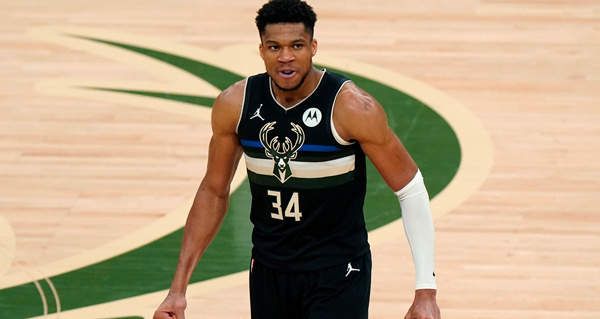 勇士有无库里的数据对比：进攻效率暴跌8.5，命中率严重下滑